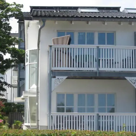 Haus Quisisana Ferienwohnung 45455 Goehren (Ruegen)